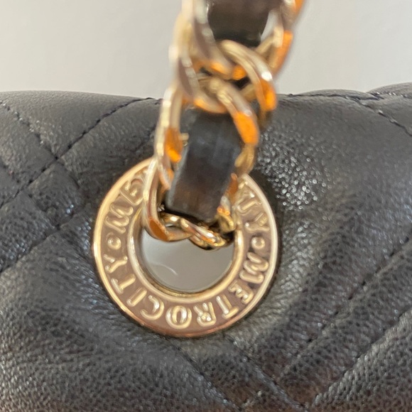 METROCITY Black Quilted Leather Shoulder Bag W/Gold-Tone Chain Strap & Hardware - Picture 8 of 14